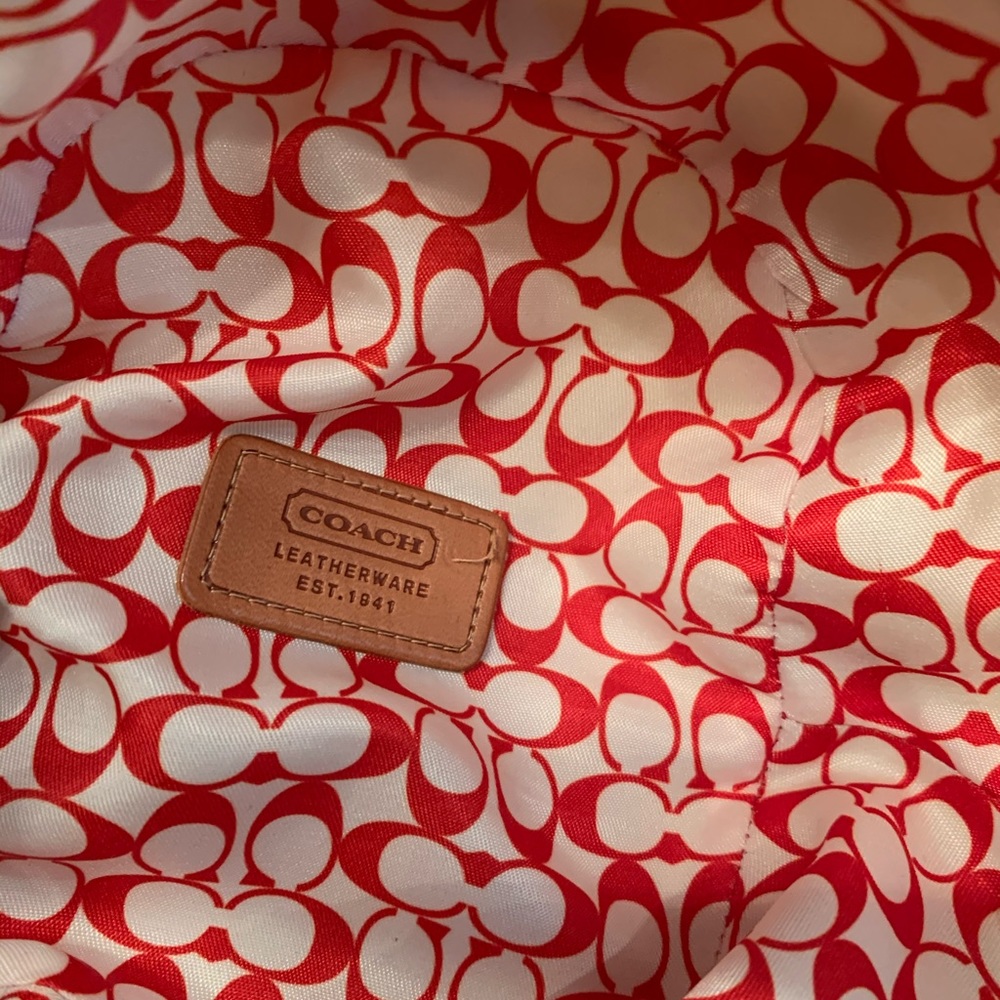 Bucket Hat Coach - image 2